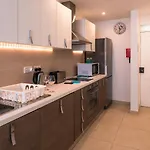 Modern Comfort - 2br Center Of St Julians & Paceville