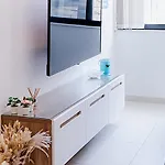 Modern Comfort - 2br Center Of St Julians & Paceville Apartament *