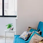 Modern Comfort - 2br Center Of St Julians & Paceville Apartament