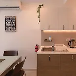 Modern Comfort - 2br Center Of St Julians & Paceville *