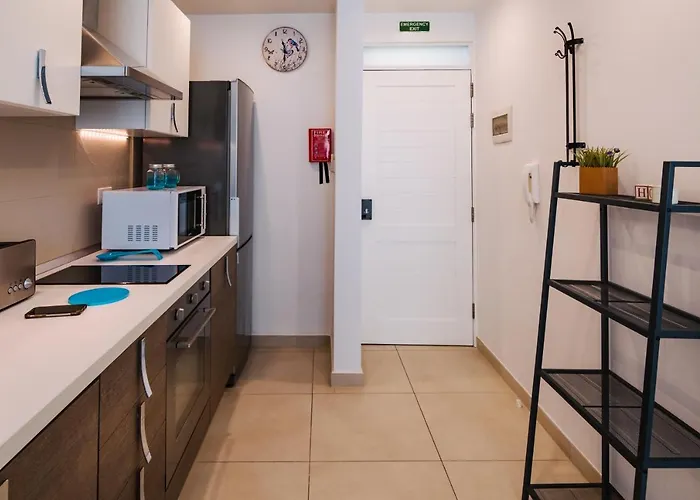 Modern Comfort - 2br Center Of St Julians & Paceville Apartment Saint Julian's