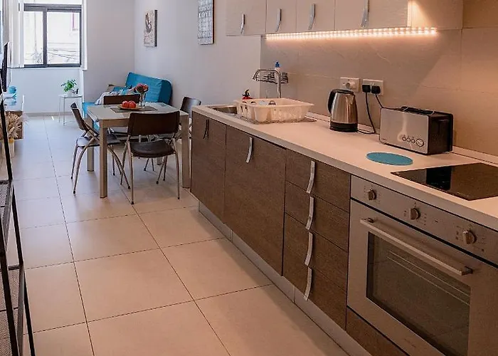 Apartment Modern Comfort - 2br Center Of St Julians & Paceville